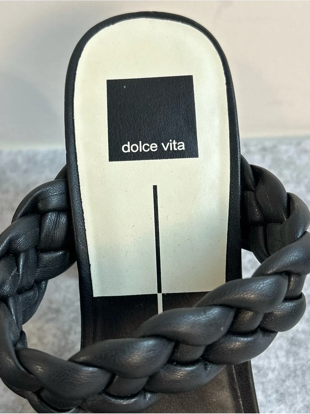 Dolce Vita floor sample